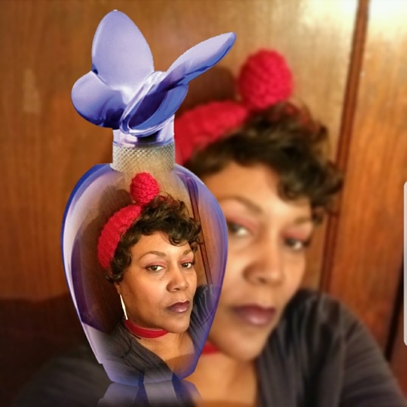 Meet your Posher, Sheila - Picture 1 of 6